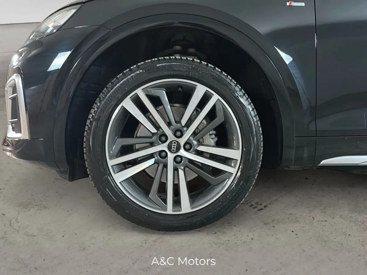 Audi Q4 Sportback usata a Caserta (19)