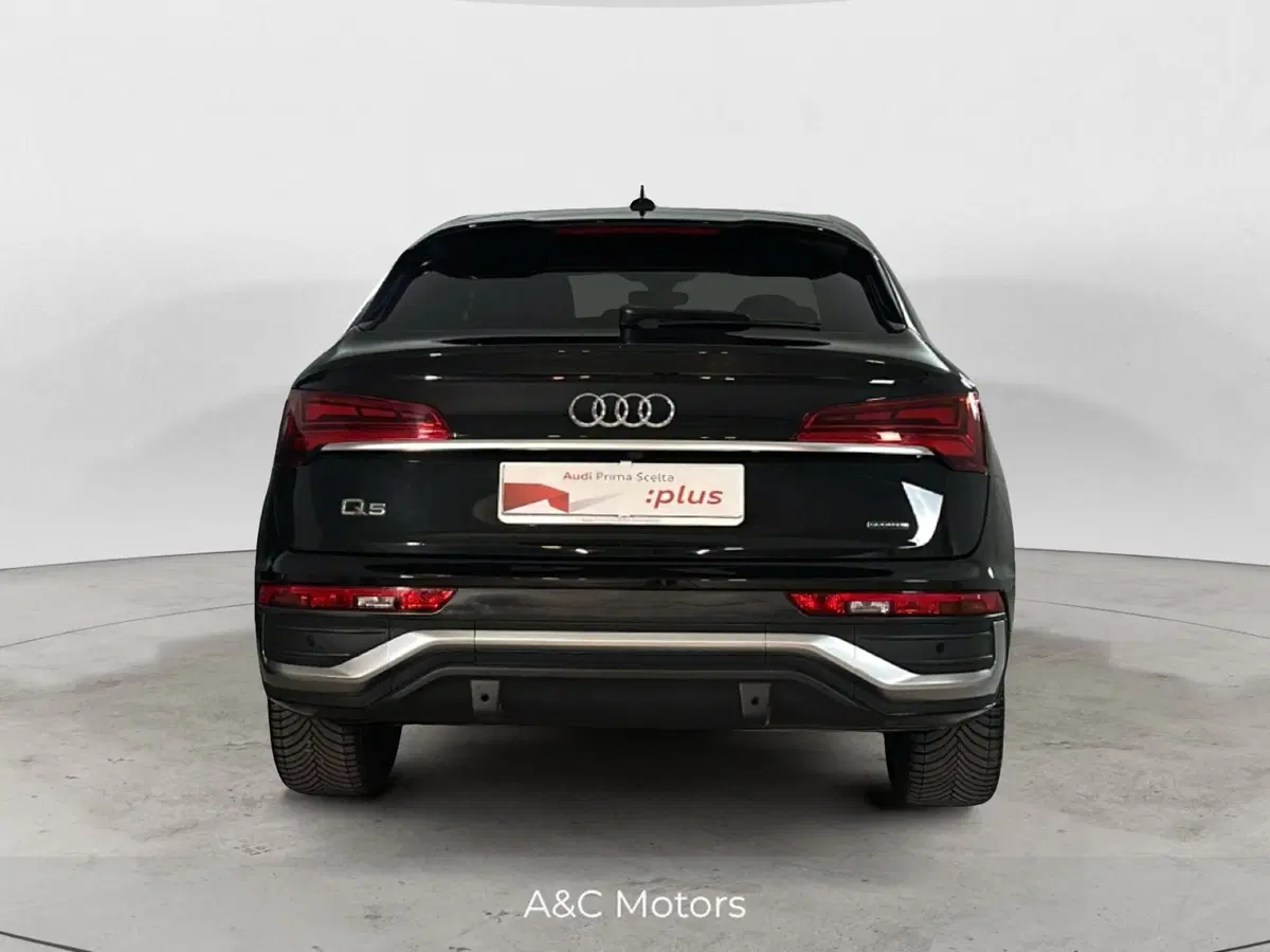 Audi Q4 Sportback usata a Caserta (6)