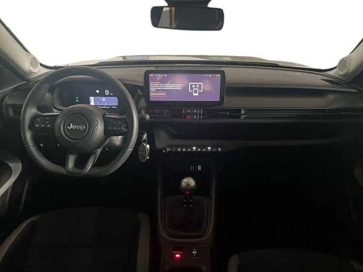 Jeep Avenger usata a Salerno (11)