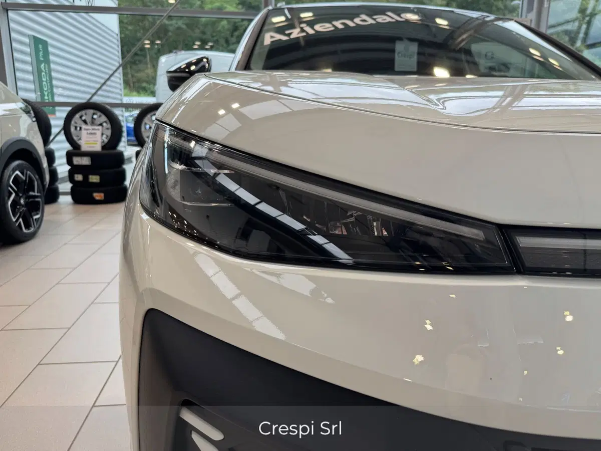 Volkswagen T-Roc nuova a Varese (6)