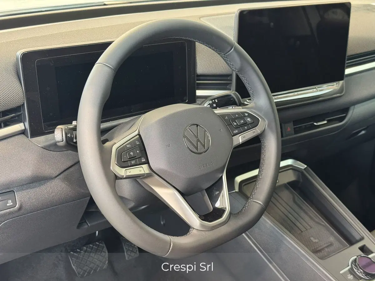 Volkswagen T-Roc nuova a Varese (9)