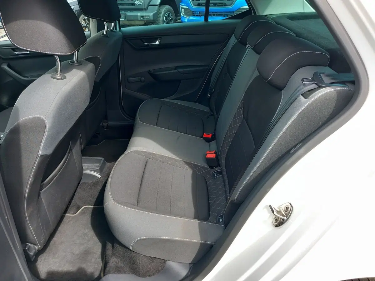 Skoda Fabia usata a Lucca (10)