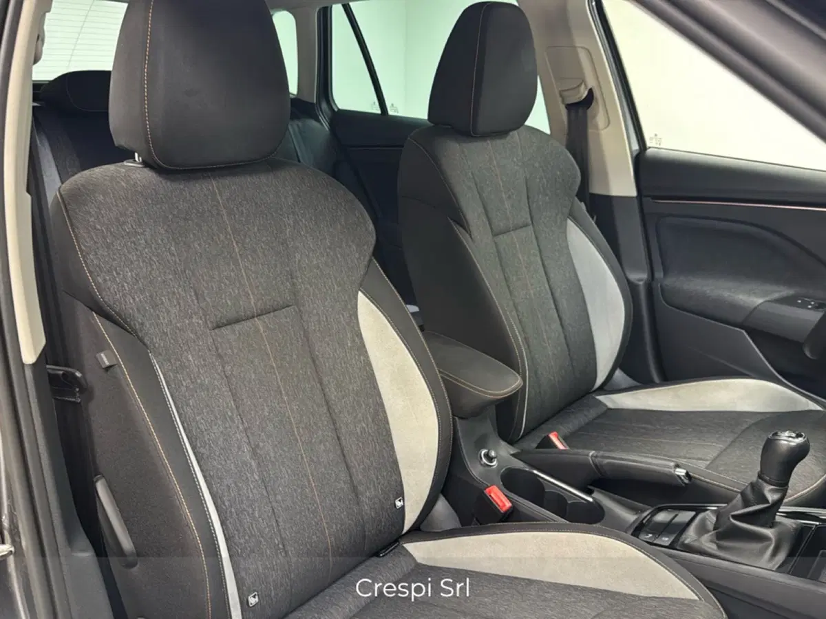 Skoda Kamiq usata a Varese (13)