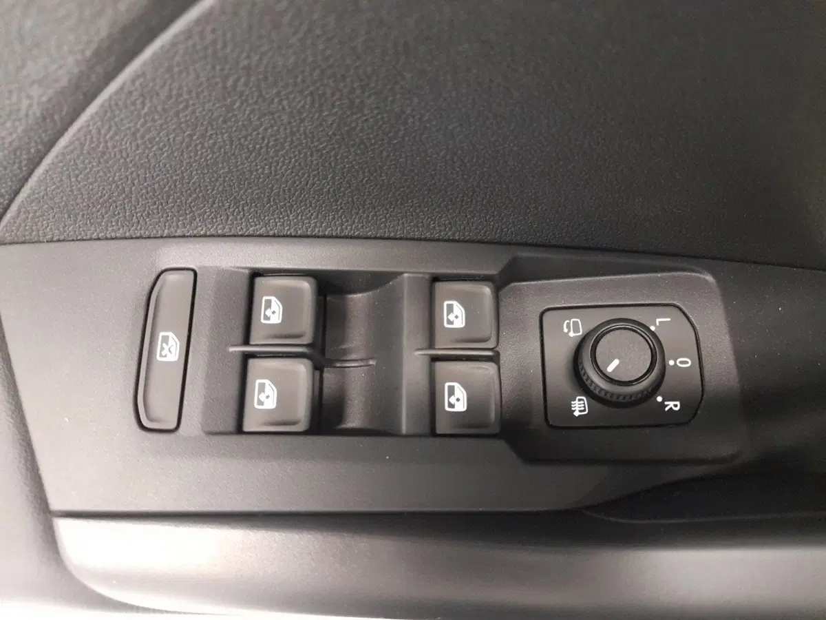 Volkswagen T-Cross nuova a Bologna (9)