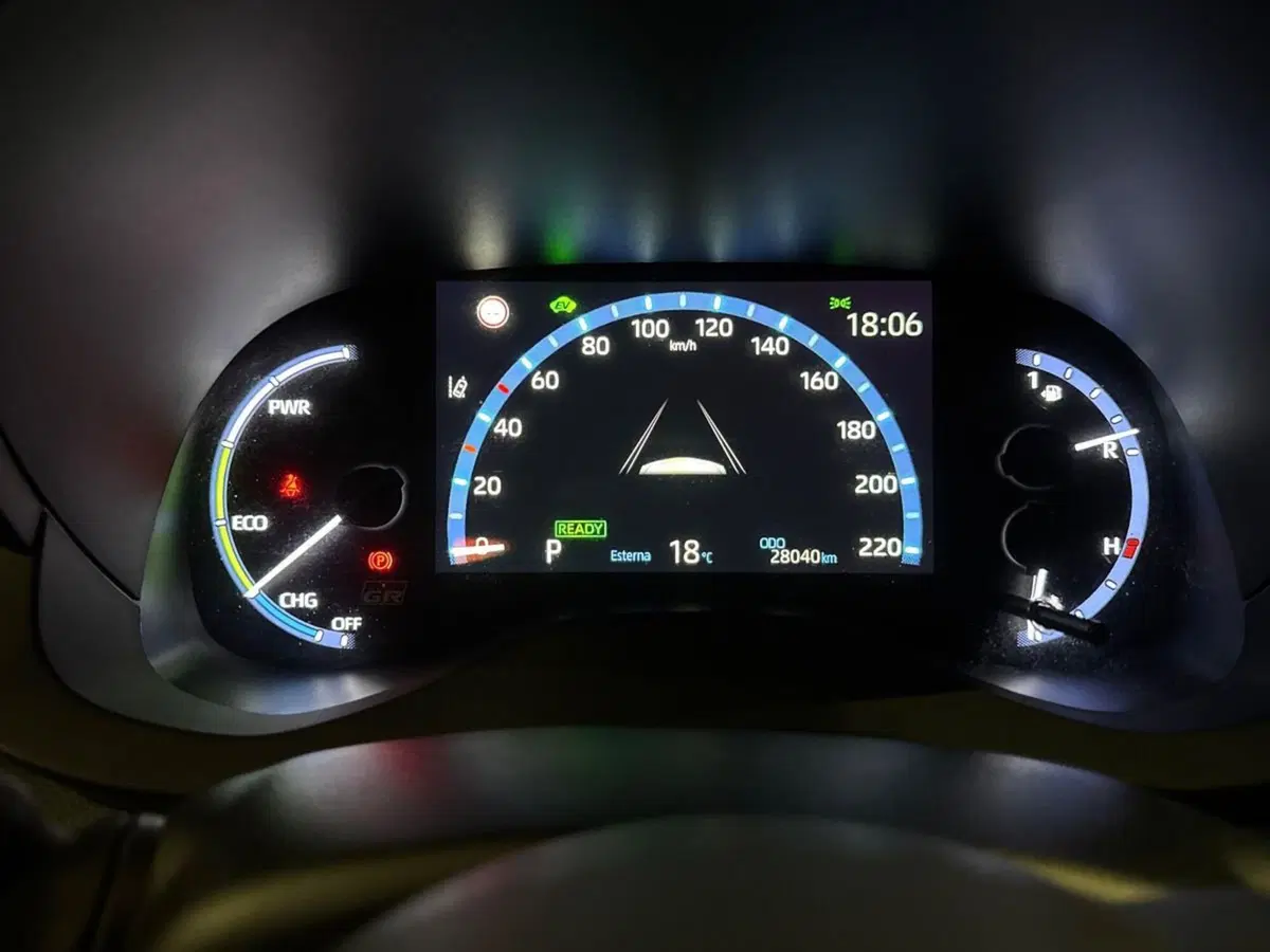 Toyota Yaris Cross usata a Prato (13)