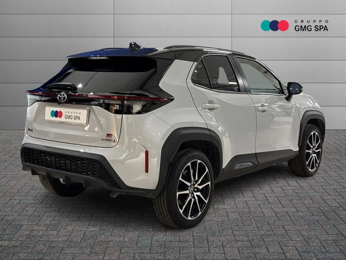 Toyota Yaris Cross usata a Prato (3)