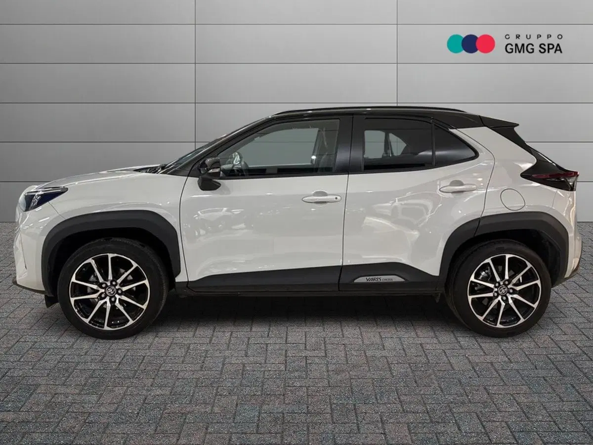 Toyota Yaris Cross usata a Prato (5)