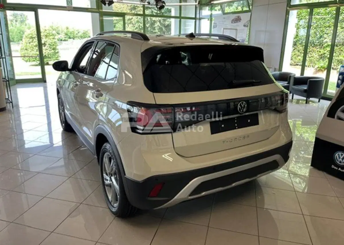 Volkswagen T-Cross nuova a Lecco (4)