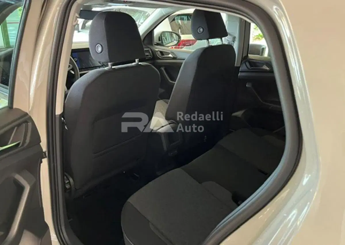 Volkswagen T-Cross nuova a Lecco (6)