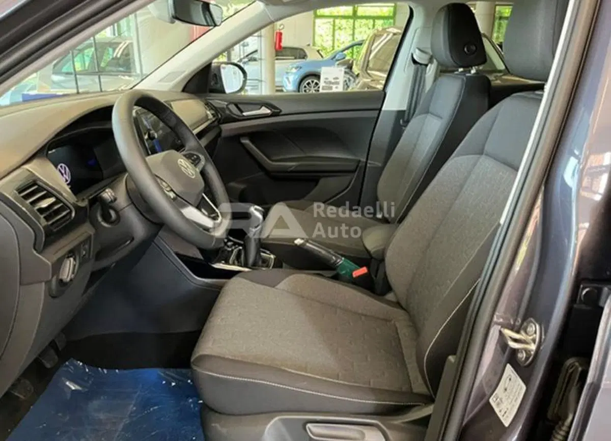 Volkswagen T-Cross nuova a Lecco (11)