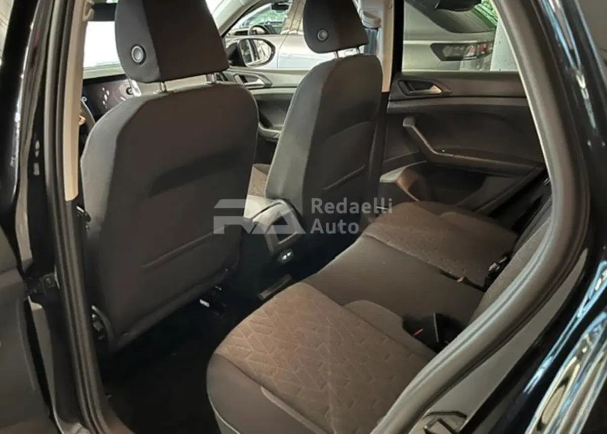 Volkswagen T-Cross nuova a Lecco (6)