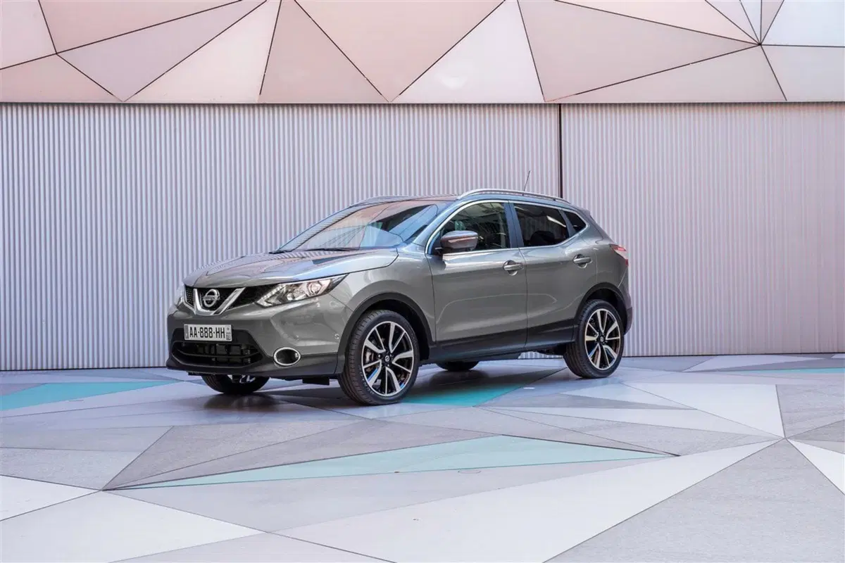 Nissan Qashqai usata a Frosinone (2)