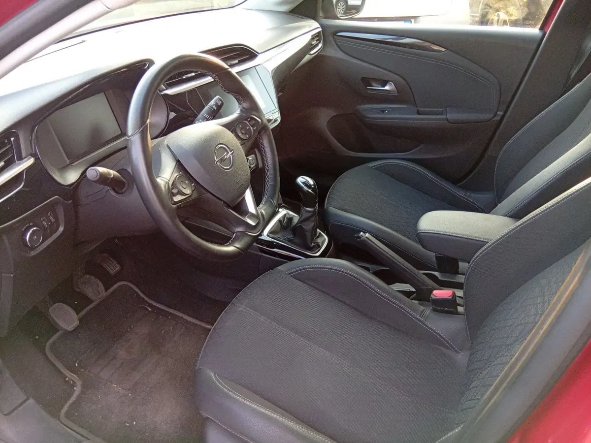 Opel Corsa nuova a Catania (10)
