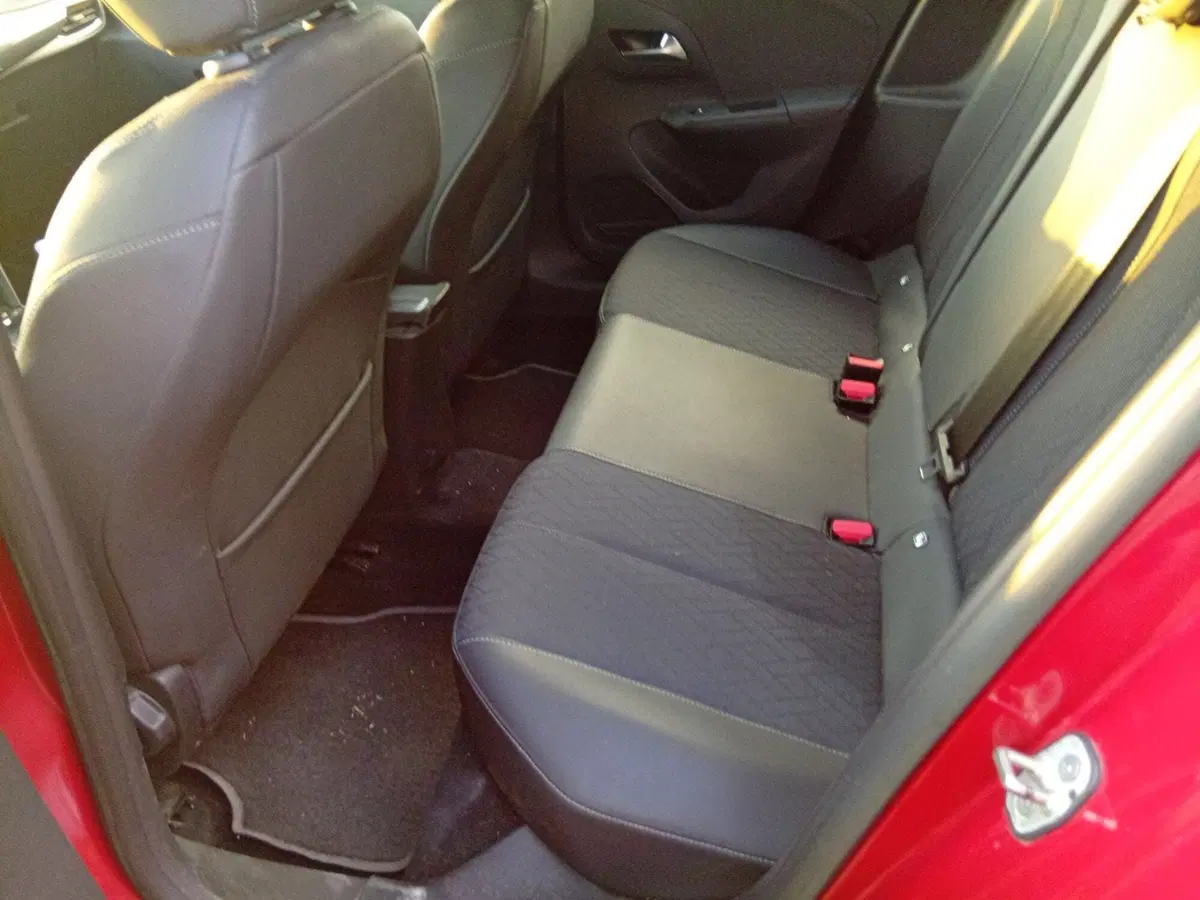 Opel Corsa nuova a Catania (18)