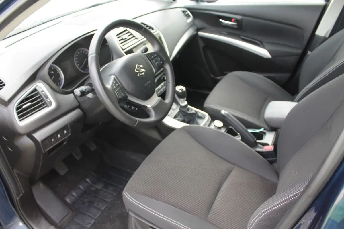 Suzuki S-Cross usata a Cuneo (8)