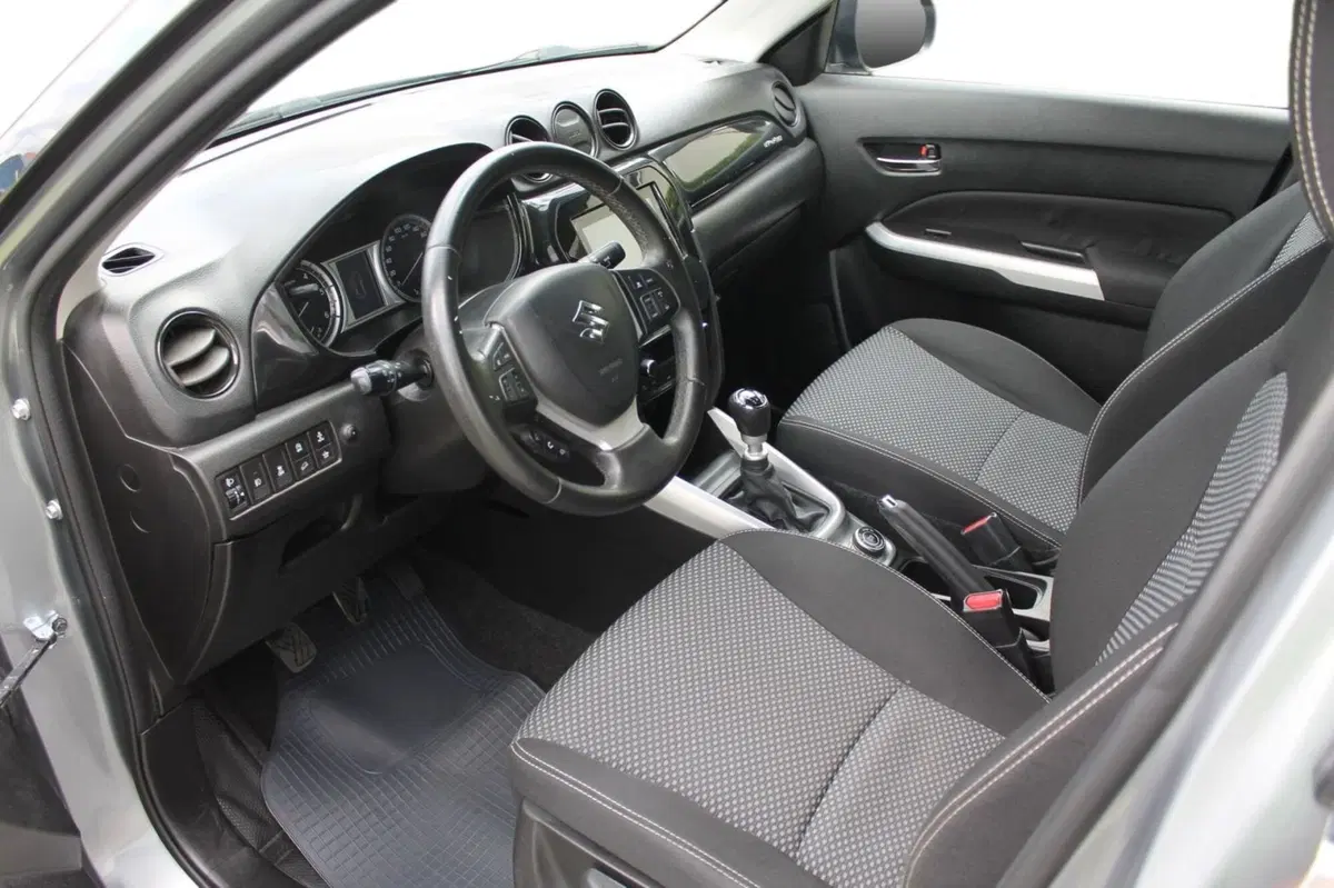 Suzuki Vitara usata a Cuneo (8)