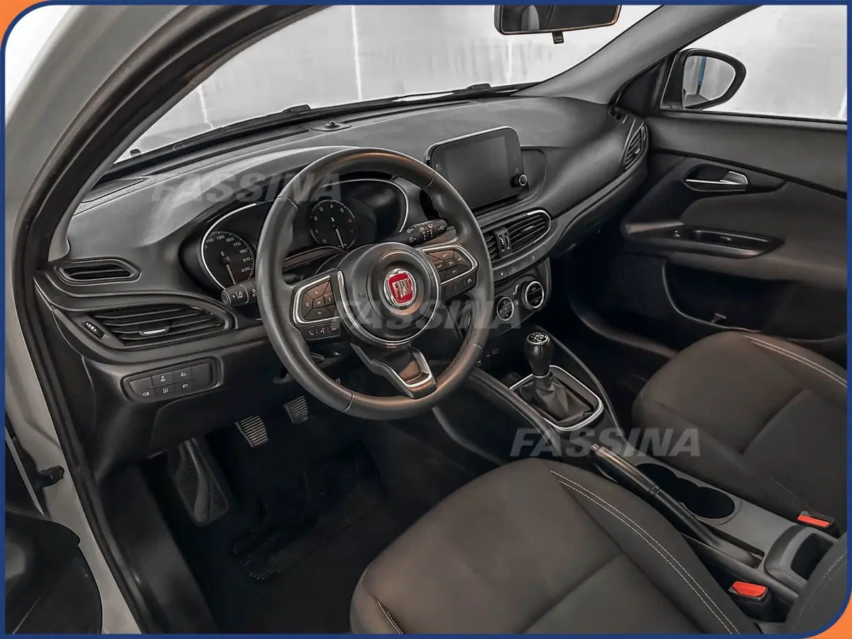 Fiat Tipo Station Wagon usata a Milano (9)