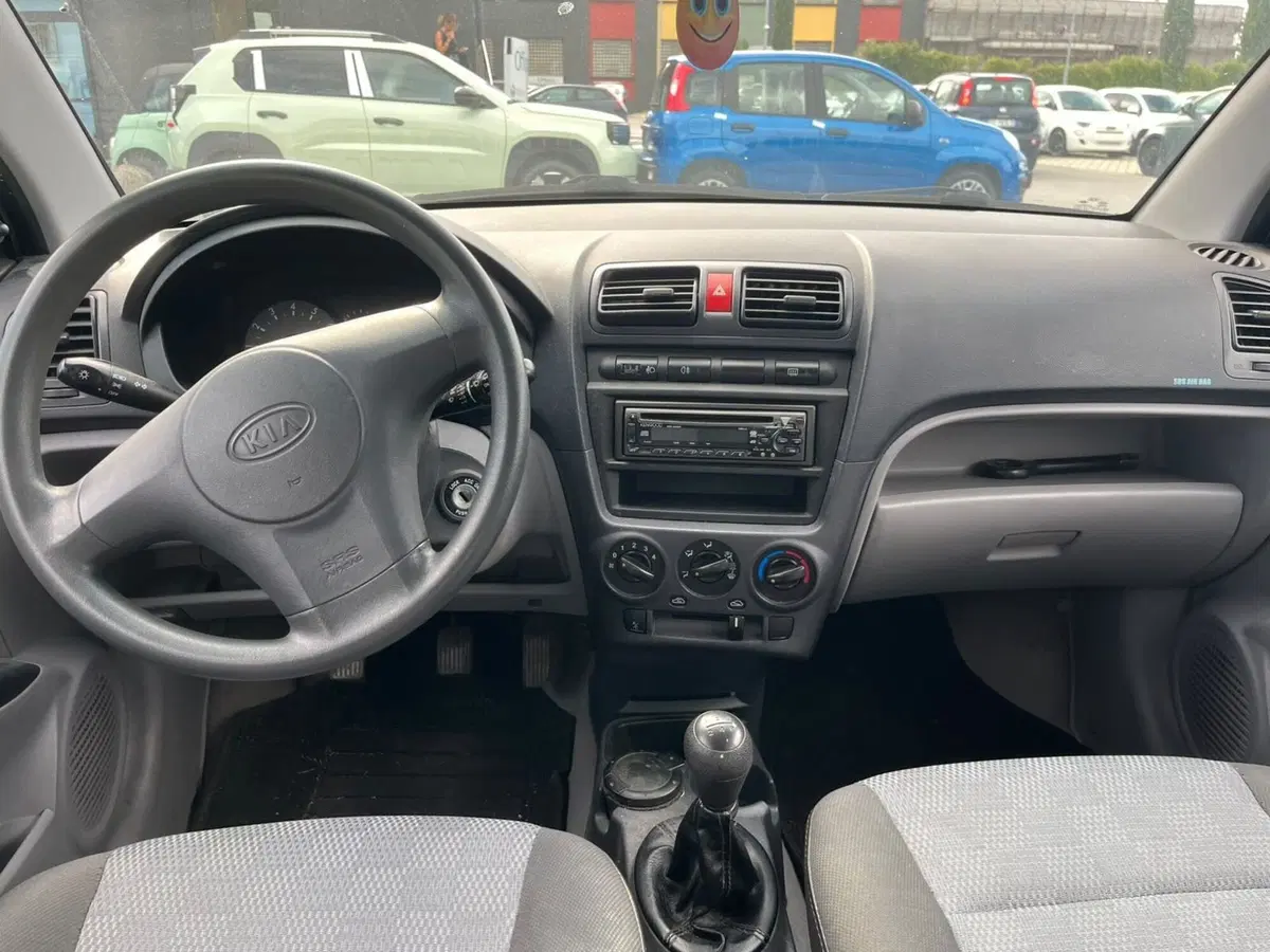 Kia Picanto usata a Lucca (9)