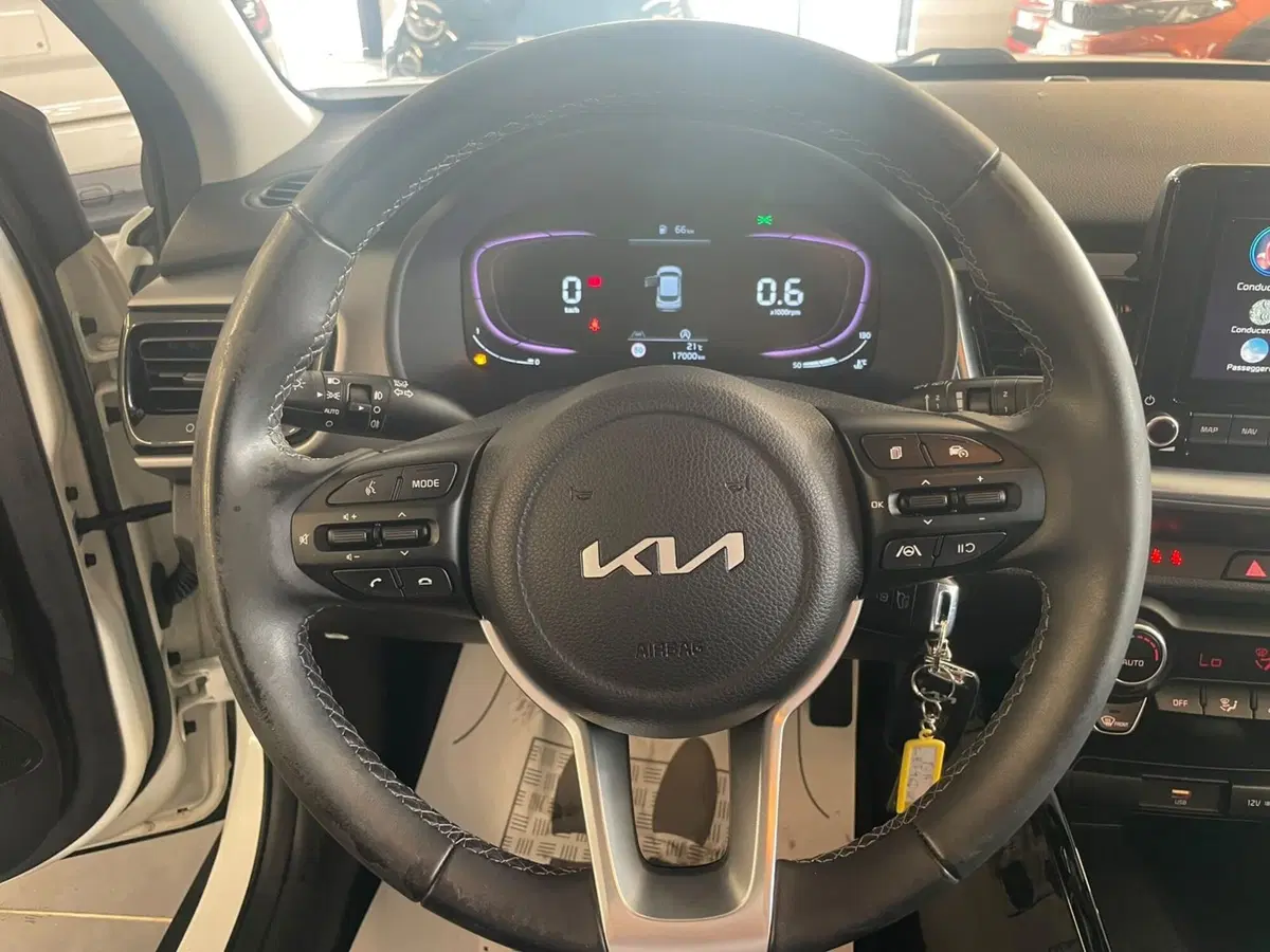Kia Stonic usata a Lucca (10)