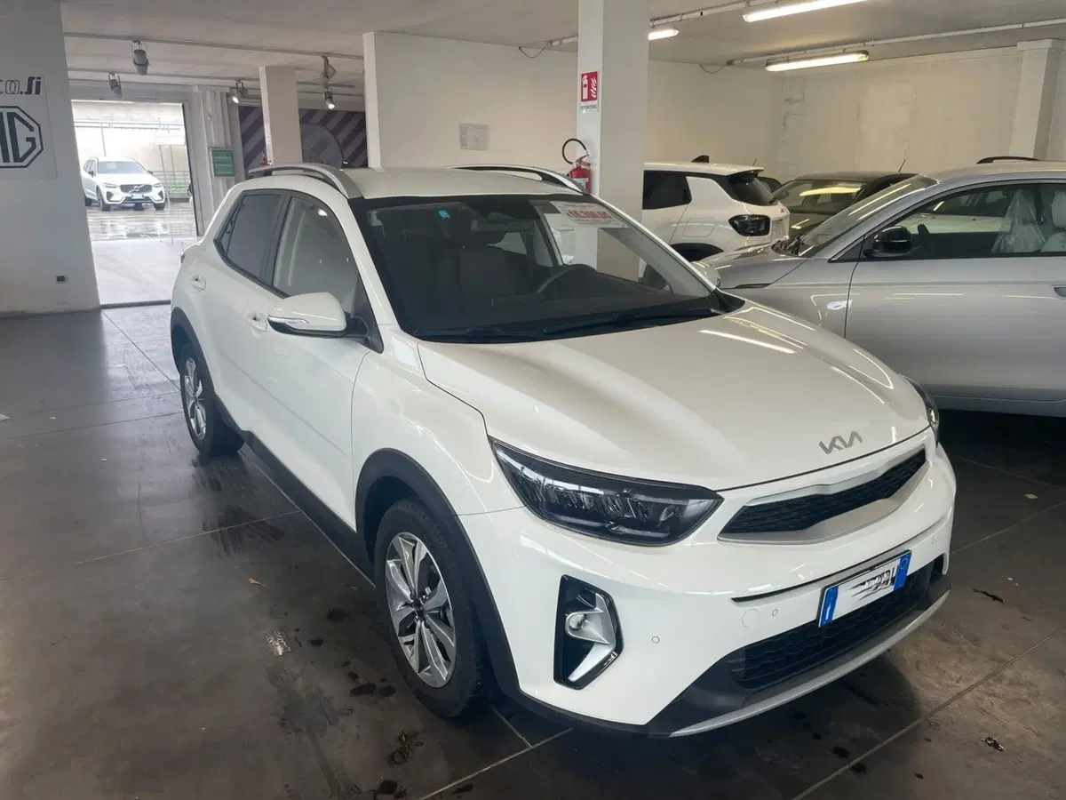 Kia Stonic usata a Lucca (4)