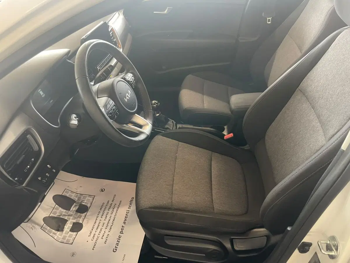 Kia Stonic usata a Lucca (8)