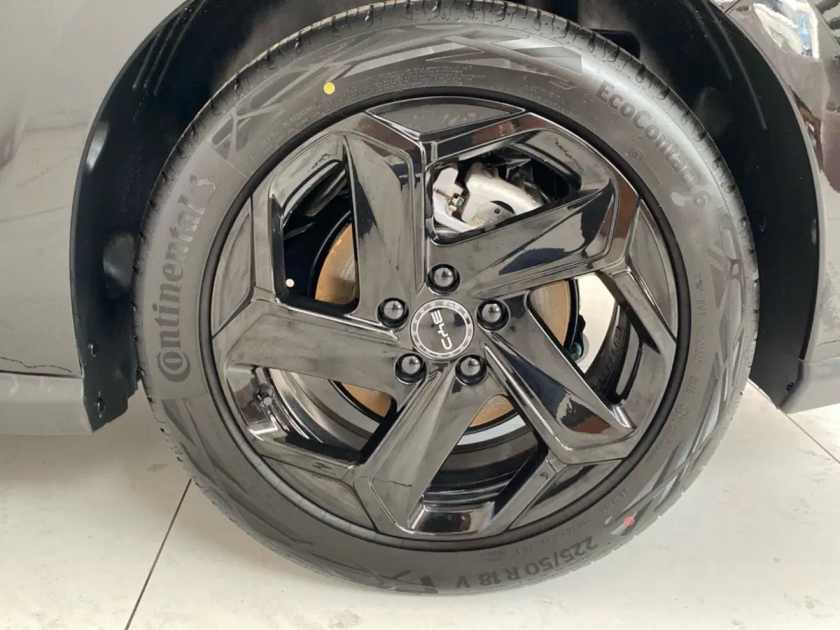 Byd Seal 6 DM-i Station Wagon nuova a Lodi (13)