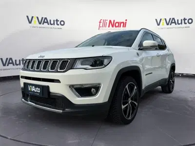 Jeep Compass 2.0 Multijet II aut. 4WD Limited Winter del 2018 usata a Massa