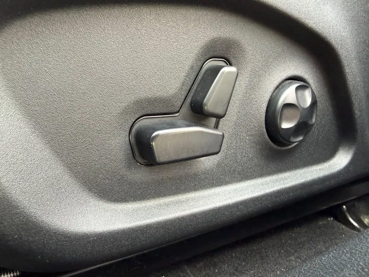 Jeep Compass usata a Massa-Carrara (11)