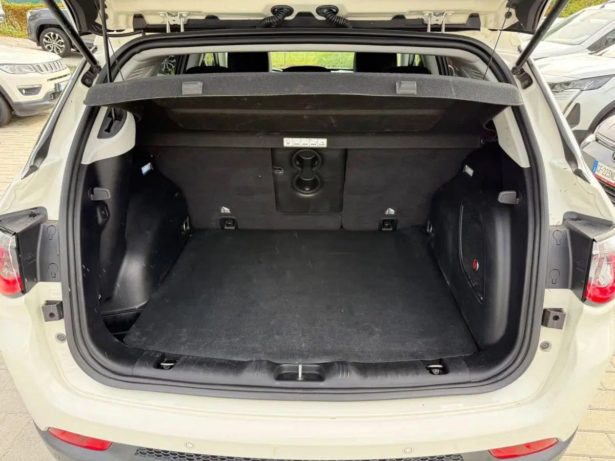 Jeep Compass usata a Massa-Carrara (14)