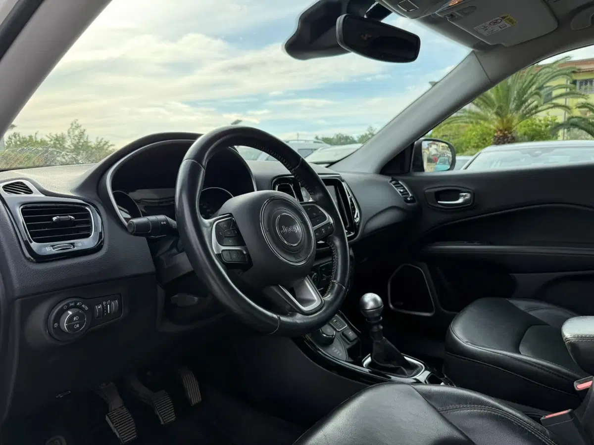 Jeep Compass usata a Massa-Carrara (20)