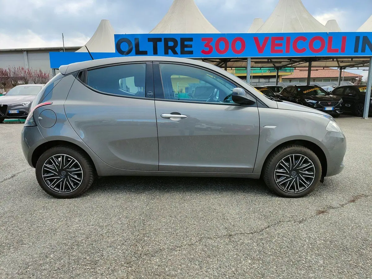 Lancia Ypsilon usata a Torino (3)