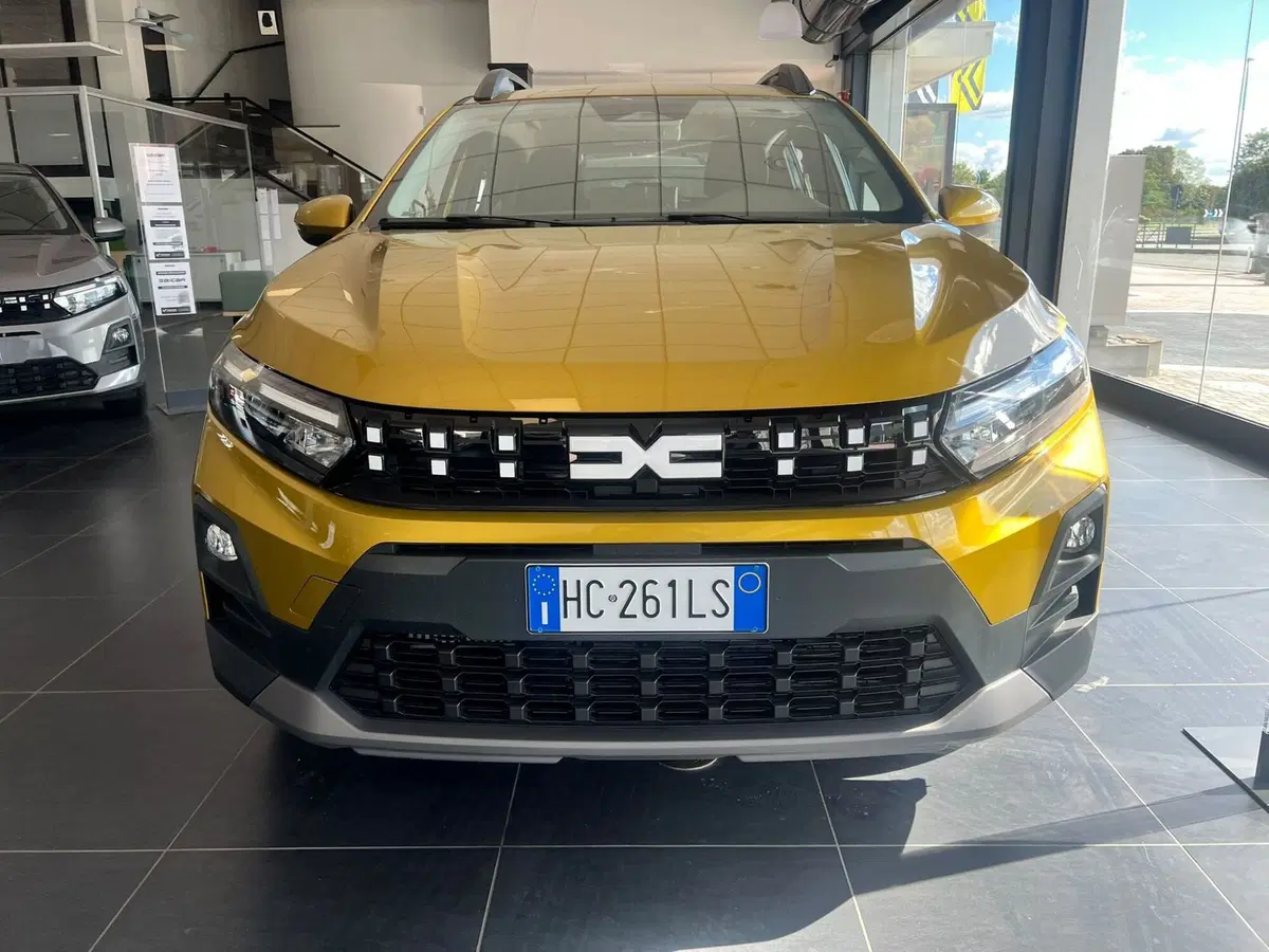 Dacia Sandero nuova a Torino (2)