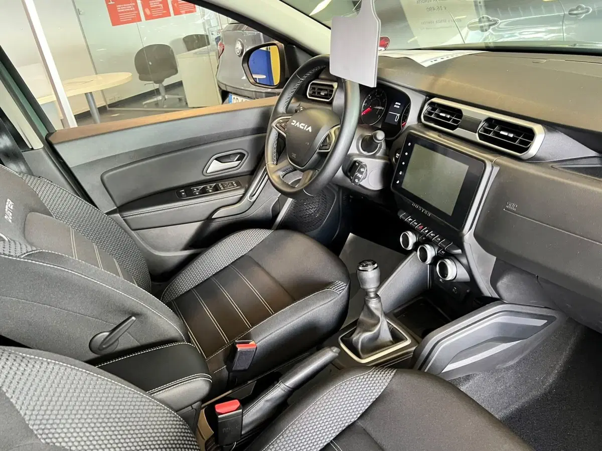 Dacia Duster usata a Torino (7)