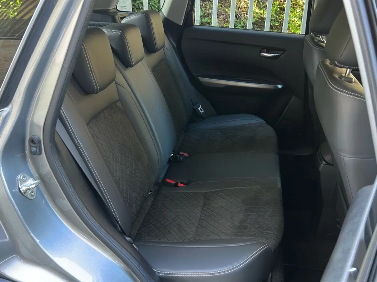 Suzuki Vitara usata a Vercelli (17)