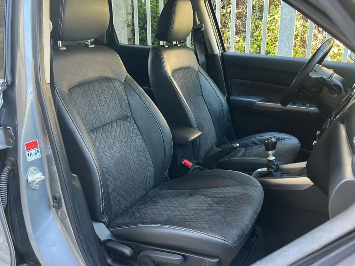 Suzuki Vitara usata a Vercelli (18)