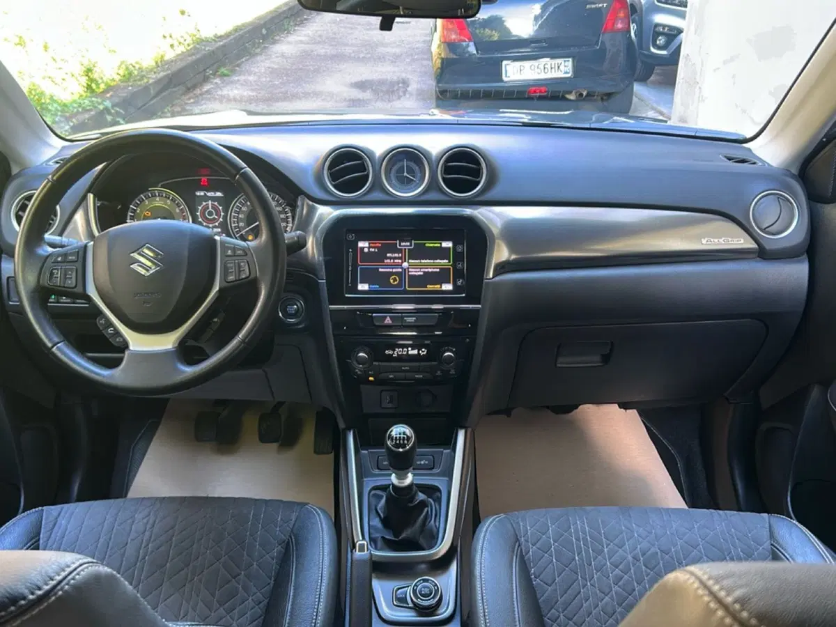 Suzuki Vitara usata a Vercelli (20)