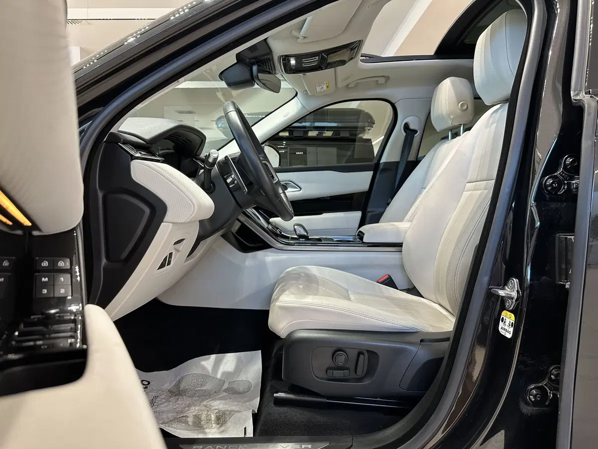 Land Rover Range Rover Velar usata a Forlì-Cesena (4)