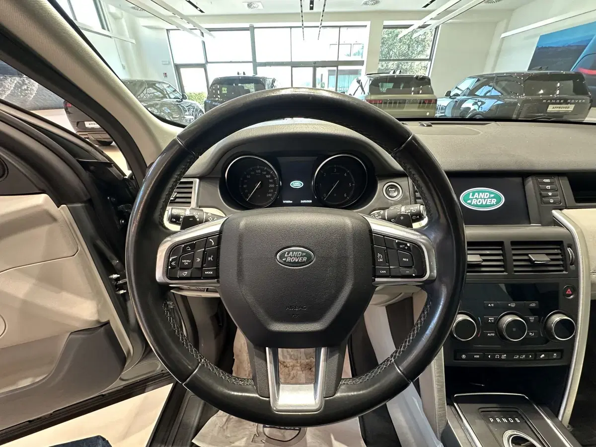 Land Rover Discovery Sport usata a Forlì-Cesena (10)