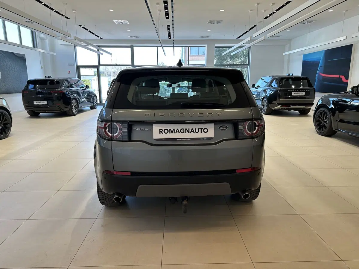 Land Rover Discovery Sport usata a Forlì-Cesena (7)