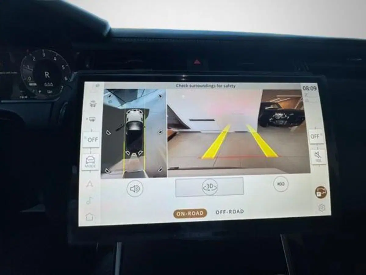Land Rover Range Rover Velar nuova a Monza e Brianza (15)