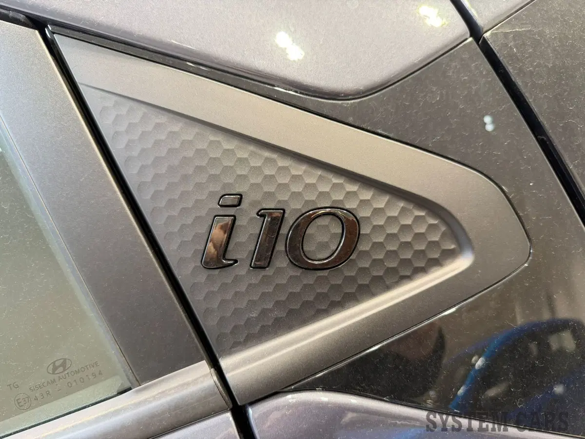 Hyundai i10 nuova a Varese (16)