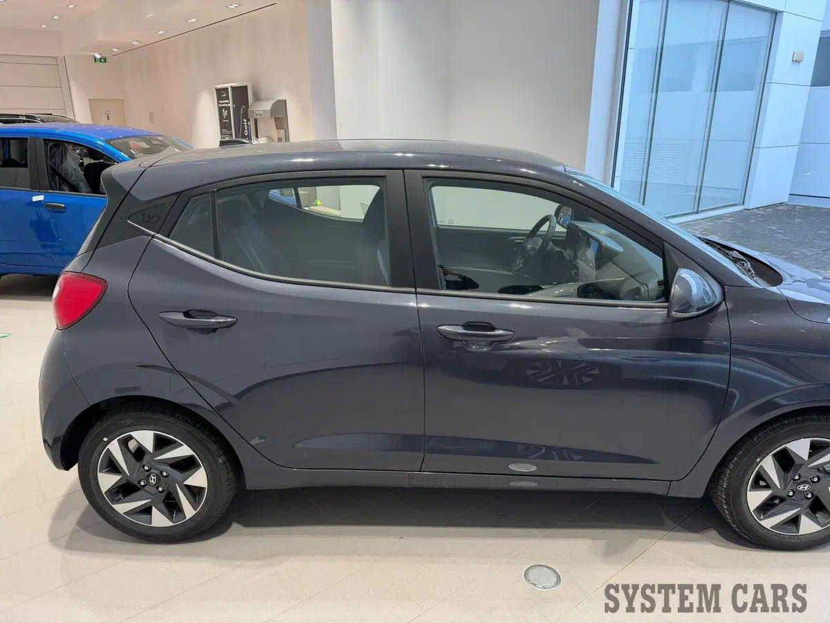 Hyundai i10 nuova a Varese (5)