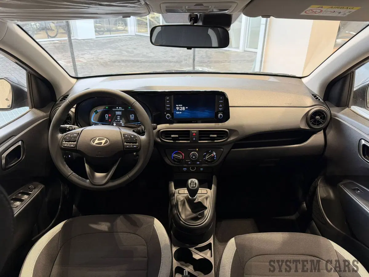 Hyundai i10 nuova a Varese (9)