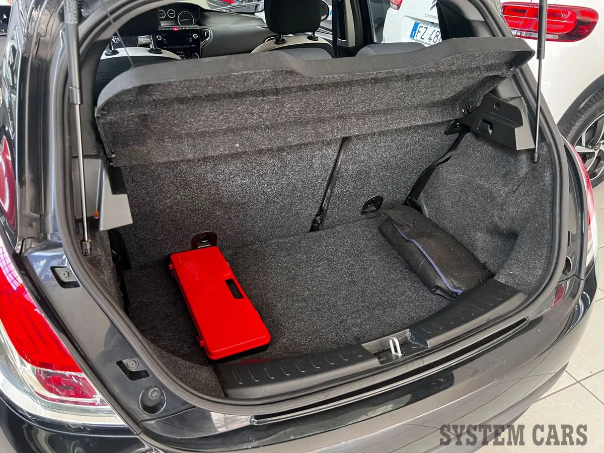 Lancia Ypsilon usata a Monza e Brianza (10)