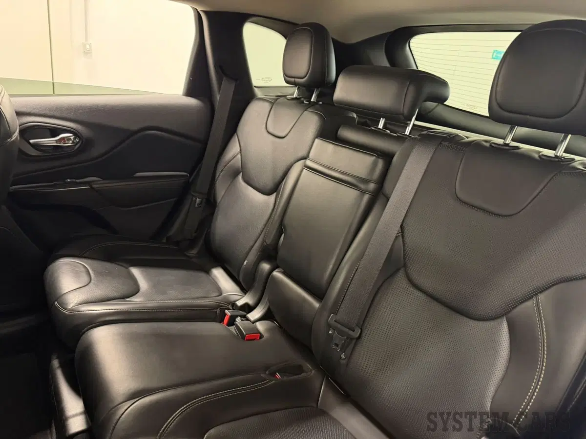 Jeep Cherokee usata a Varese (10)
