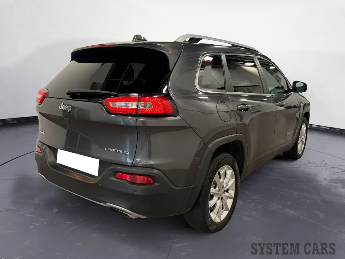 Jeep Cherokee usata a Varese (4)