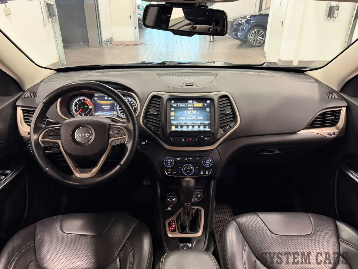 Jeep Cherokee usata a Varese (7)