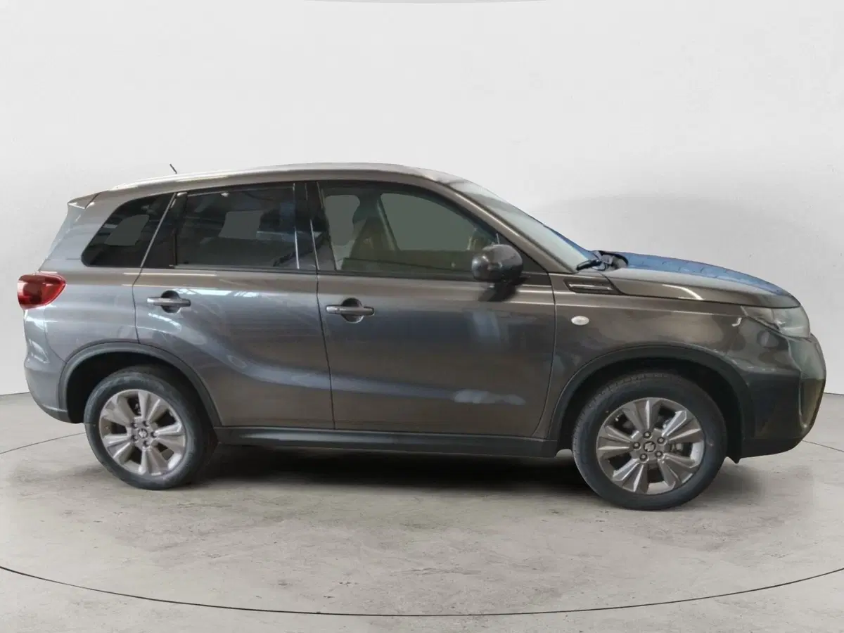 Suzuki Vitara nuova a Milano (2)