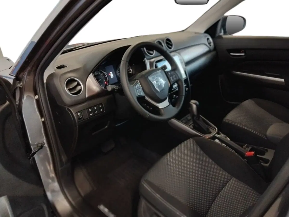Suzuki Vitara nuova a Milano (5)