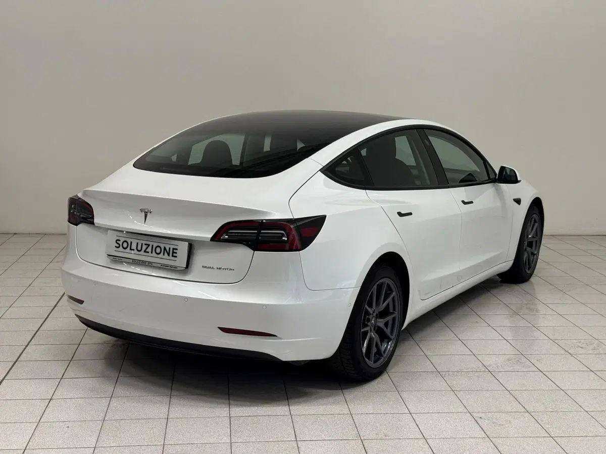 Tesla Model 3 usata a Verbano Cusio Ossola (2)